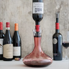 Load image into Gallery viewer, Le Creuset Vitesse Decanter with Aerating Fountain (local delivery only)